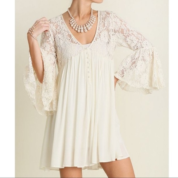 Umgee Dresses & Skirts - Umgee Dress Cream Lace Bell Sleeves Boho 1XL